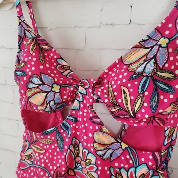Tabitha Brown For Target One Piece Swim Suit Size S Hot Pink Floral Cheeky NWOT - Picture 4 of 9